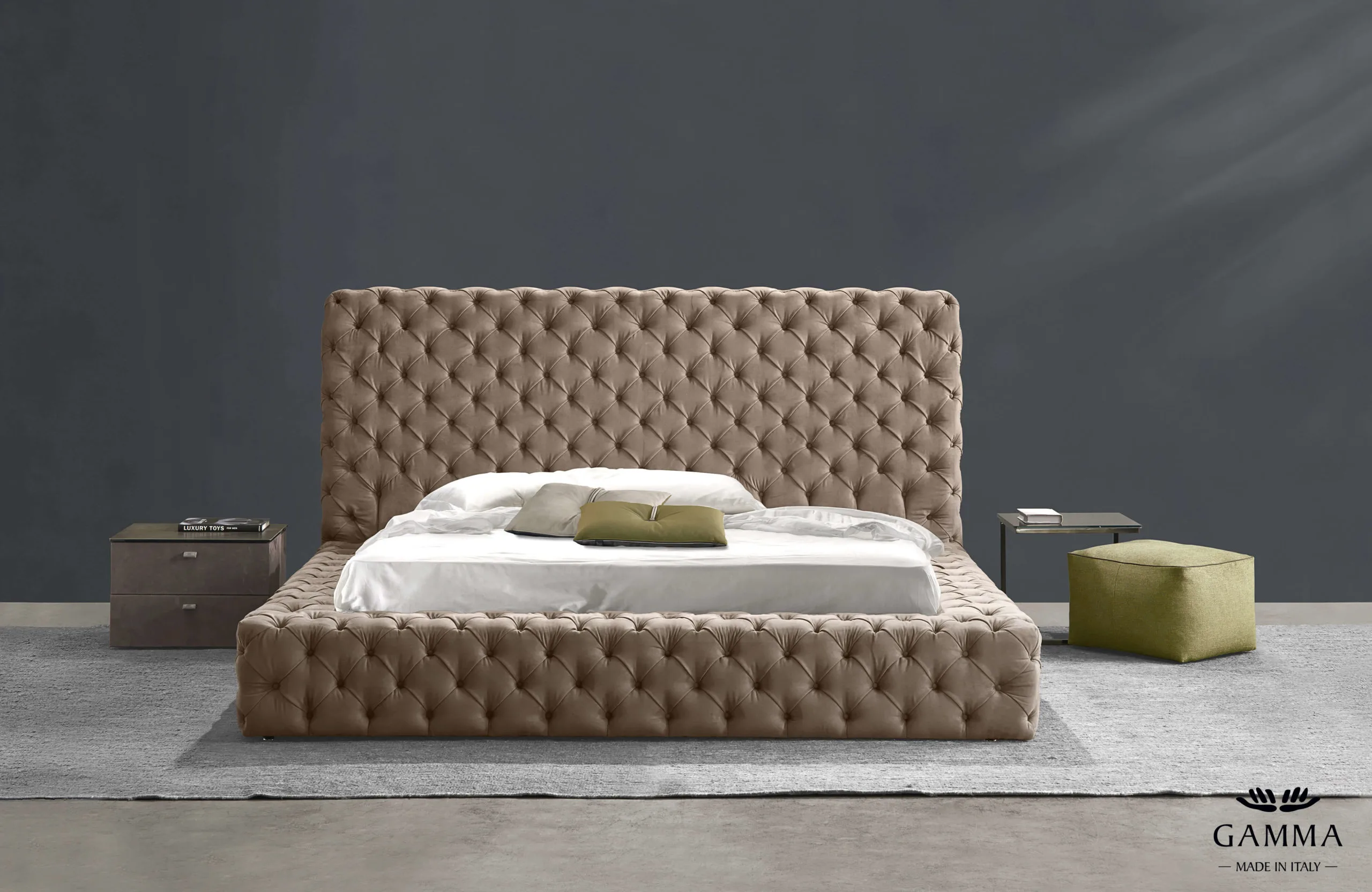 Aston Bold 02 ambientata-min Aston bed in tan leather tufted bed by gamma